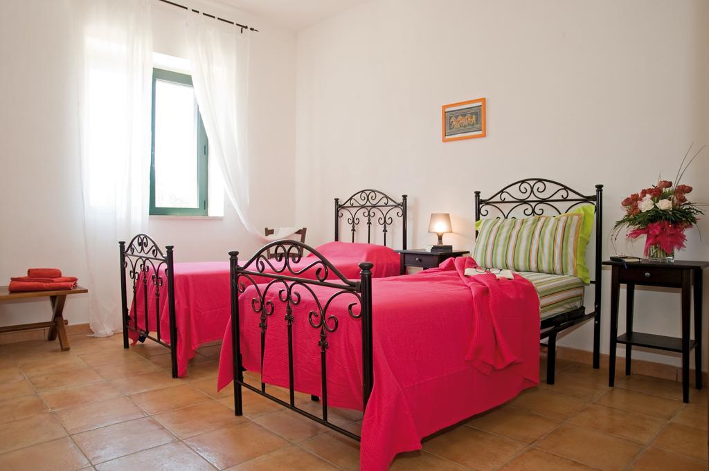 Tenuta Badessa Casalabate Cameră foto